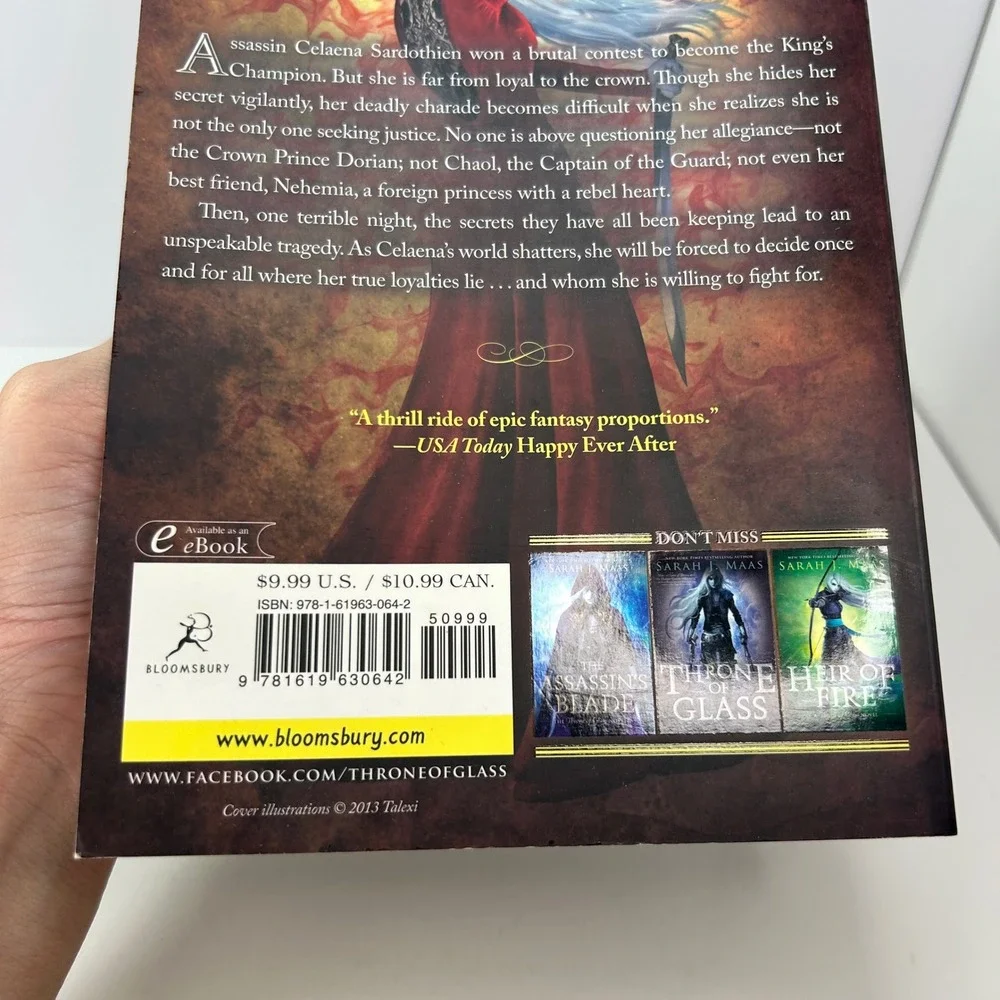 Crown of Midnight 1st Print Paperback by Sarah J. Maas Throne of Glass